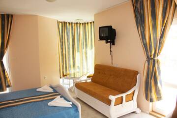 Фото Отель Hotel Paros 2 г. Поморие 3