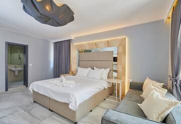 Фото номера Полулюкс с балконом (для 2 взрослых и 1 ребенка) Апарт-отели Botabara Del Mar Boutique г. Поморие 5