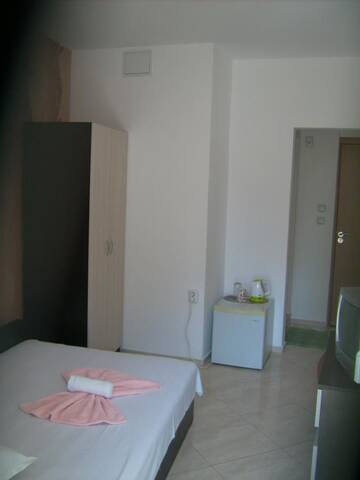 Фото номера Одноместный номер с балконом Отель Hotel Pasians г. Поморие 3