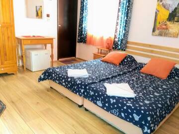 Фото номера Двухместный номер с 1 кроватью и балконом Гостевой дом Guest House Sunflowers г. Поморие 8