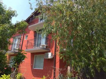 Фото Гостевой дом Guest House Sunflowers г. Поморие 1