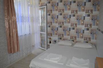 Фото номера Апартаменты с 2 спальнями (для 5 взрослых) Гостевой дом Guest House Morska Zvezda г. Поморие 5