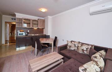 Фото номера Апартаменты с 2 спальнями Апарт-отели Boutique Rose Gardens apartments г. Поморие 10