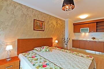 Фото номера Номер-студио с балконом Апарт-отели Boutique Rose Gardens apartments г. Поморие 9