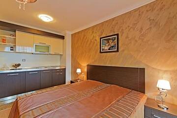Фото номера Номер-студио с балконом Апарт-отели Boutique Rose Gardens apartments г. Поморие 4