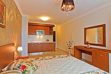 Фото номера Номер-студио с балконом Апарт-отели Boutique Rose Gardens apartments г. Поморие 8