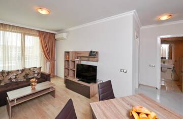 Фото номера Апартаменты с видом на море Апарт-отели Boutique Rose Gardens apartments г. Поморие 2