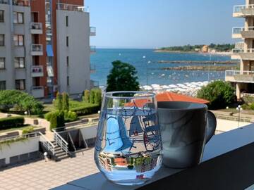Фото Курортные отели Apartments Helios г. Поморие 1