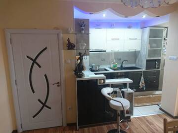 Фото номера Апартаменты с общей ванной комнатой Гостевой дом House Ogledalovi г. Поморие 4