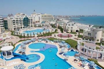 Фото номера Апартаменты с видом на море Апарт-отели Private Apartment in 5-star Sunset Resort, Aparthotel г. Поморие 11