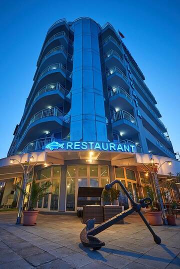 Фотографии Отель Family Hotel Regata г. Поморие (Болгария) №3 Фото Отель Family Hotel Regata г. Поморие 3