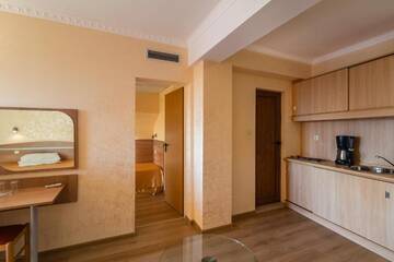 Фото номера Апартаменты с 1 спальней (для 4 взрослых) Отель Hotel Zeus г. Поморие 15
