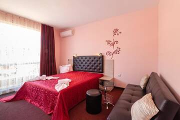 Фото номера Двухместный номер Делюкс с 1 кроватью Отель Hotel Zeus г. Поморие 10