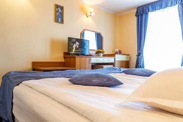 Фото номера Двухместный номер «Комфорт» с 1 кроватью, вид на море Отель Saint George Hotel &amp; Medical Spa г. Поморие 4