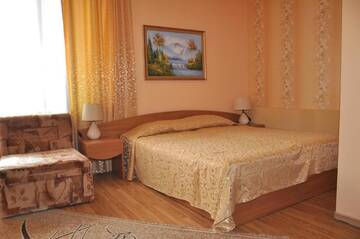 Фото номера Двухместный номер с 1 кроватью и балконом Отель Hotel St. Nikola г. Поморие 14