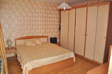 Фото номера Двухместный номер с 1 кроватью и балконом Отель Hotel St. Nikola г. Поморие 4