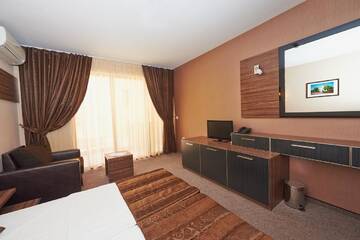 Фото Отель Coral Hotel г. Поморие 4