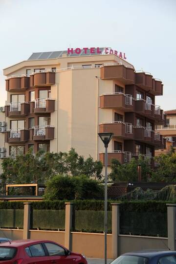 Фото Отель Coral Hotel г. Поморие 1