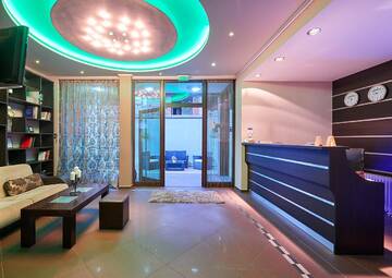 Фото Отель Central Plaza Hotel г. Поморие 2