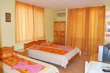 Фото Гостевой дом Fener Guest House г. Поморие 4