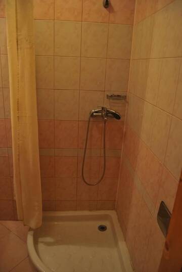 Фото номера Трехместный номер с балконом Гостевой дом Fener Guest House г. Поморие 28